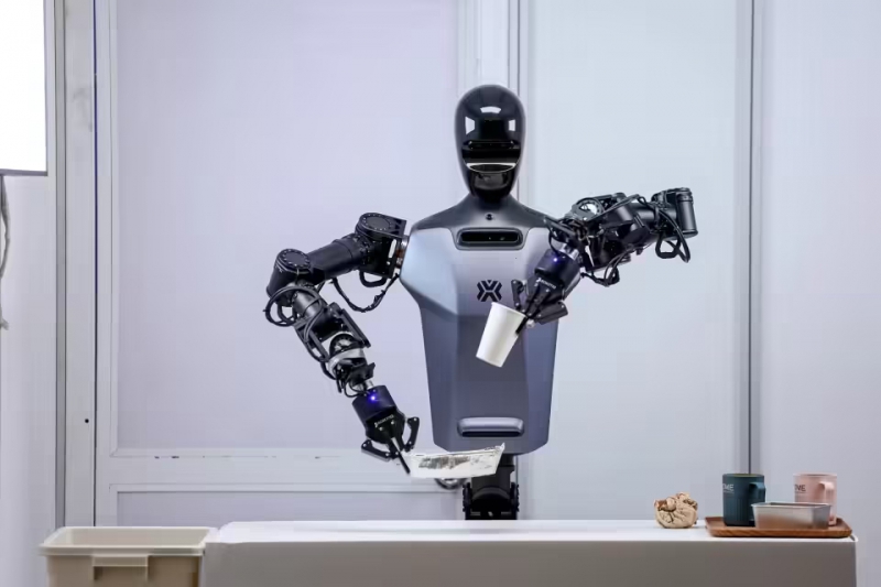 优必选联合北京人形机器人创新中心发布“天工行者”科研机器人，29.9 万元(图1)